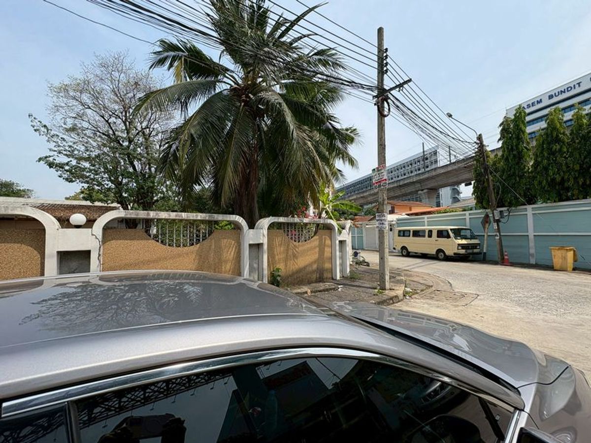 ปล่อยเช่าที่ดินพระราม 9 ซอย 46 พื้นที่ 1 งาน 60 ตารางวา ที่ดินติดถนนพระราม 9