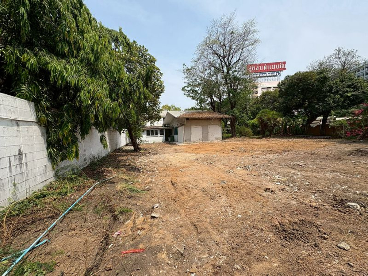 ปล่อยเช่าที่ดินพระราม 9 ซอย 46 พื้นที่ 1 งาน 60 ตารางวา ที่ดินติดถนนพระราม 9