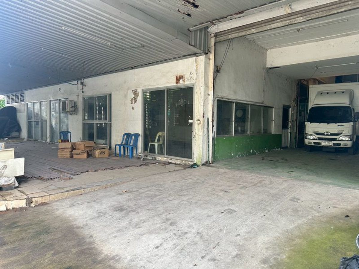 ที่ดินพระราม 2 พร้อมโรงงาน  และออฟฟิศ รถบรรทุกเข้าออกสะดวก เข้าได้2ทาง