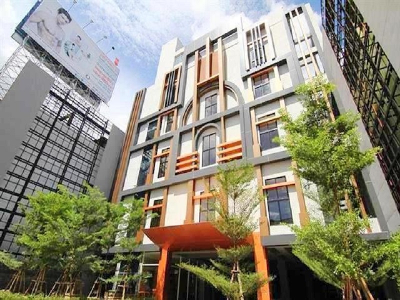 SkyLand-Condominium